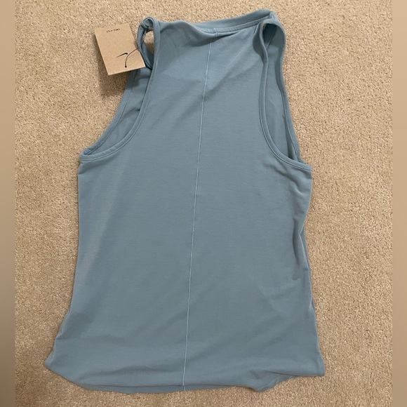 NWT Dri fit blue Nike tank top - Picture 2 of 2